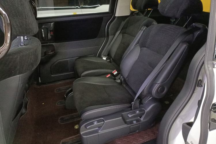 Used Honda Elysion 2019 2.0L Hybrid Comfort Edition