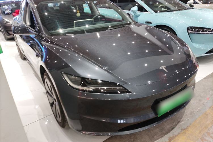 Used Tesla Model 3 2025 Rear-Wheel-Drive Version
