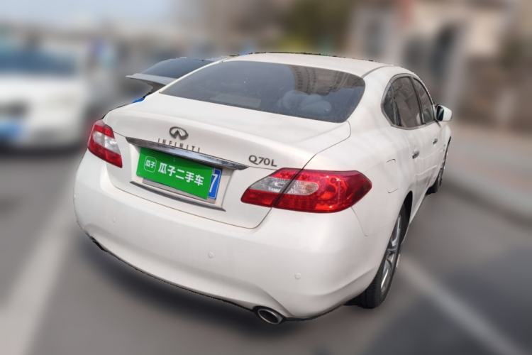 Used Infiniti Q70 2013 Q70L 2.5L Elegance Edition Rear Right 45 Deg
