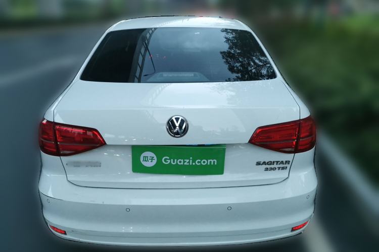 Used Volkswagen Sagitar 2017 230TSI Automatic Comfort Version