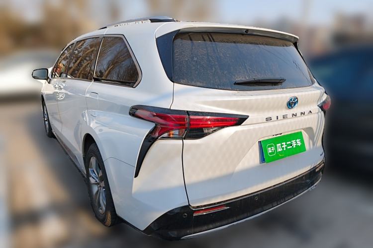 Used Toyota SIENNA 2021 2.5L Hybrid Platinum Edition