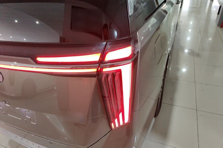 Used GAC Trumpchi M8 2023 Zongshi Series Dual-Motor YuZun Edition
