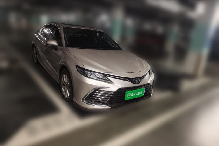 Used Toyota Camry 2021 2.0G Luxury Edition
