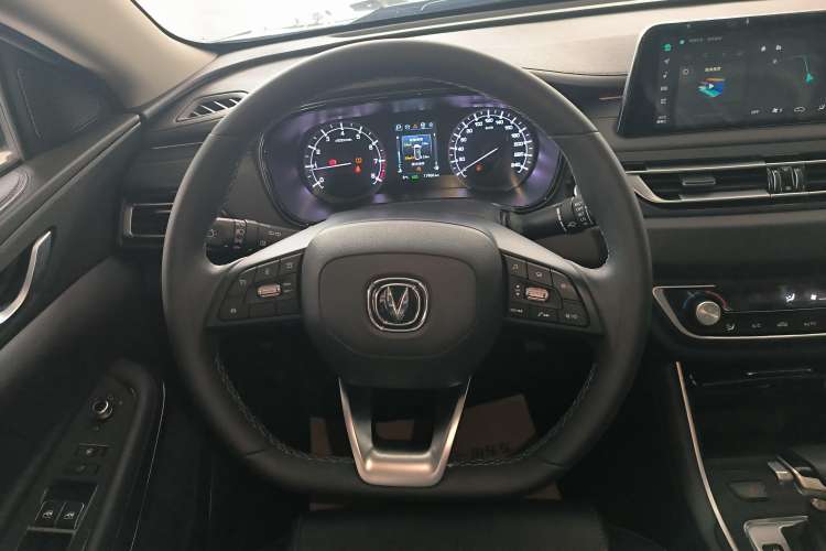 Used CHANGAN Ruicheng CC 2022 Blue Whale Edition 1.5T DCT Luxury Model
