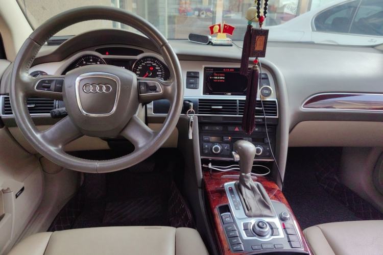 Used Audi A6L 2010 2.8 FSI Comfort Model