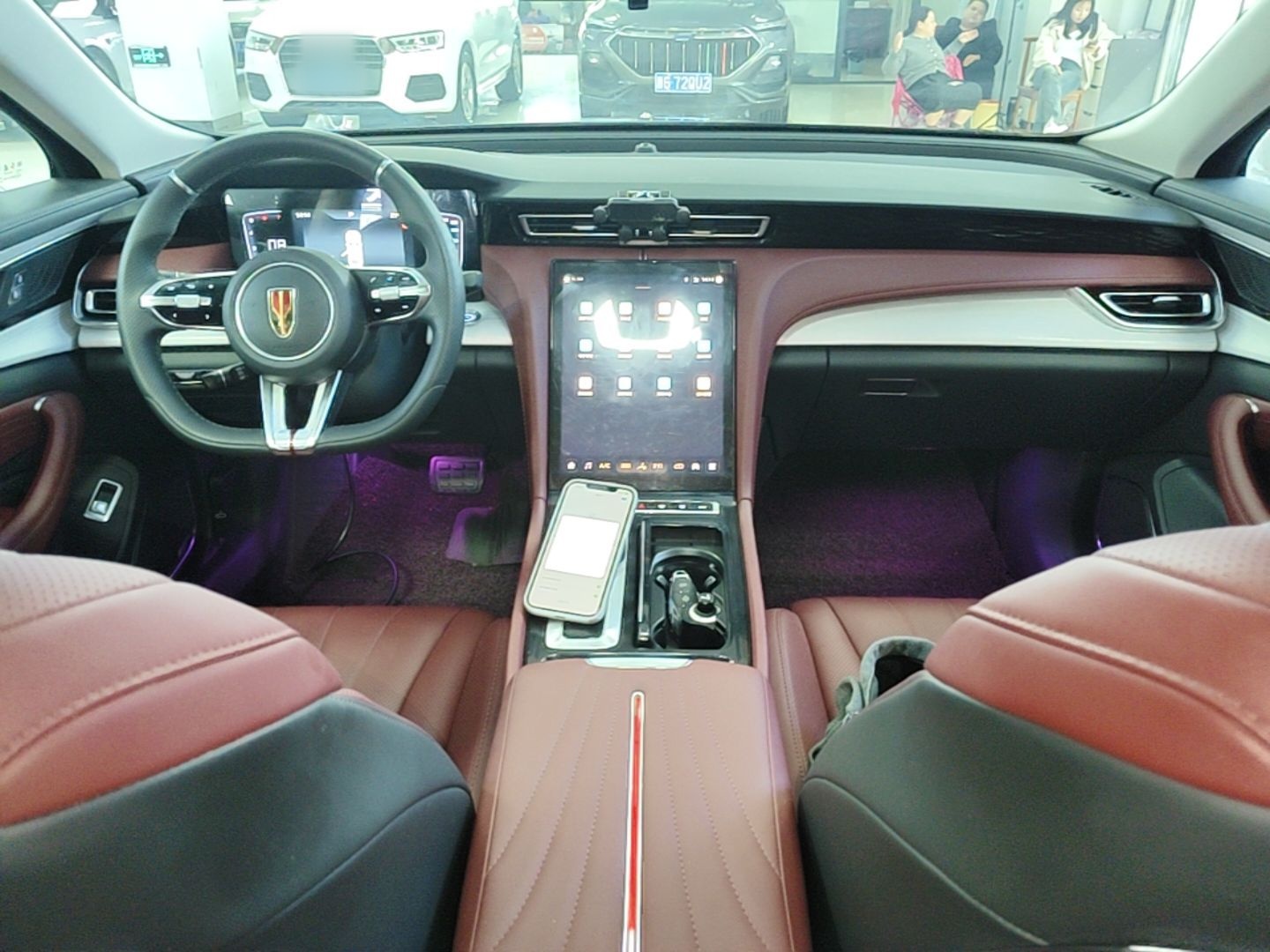 Hongqi H5 2025 1.5T DCT Xuan Ying Edition — снимка 12