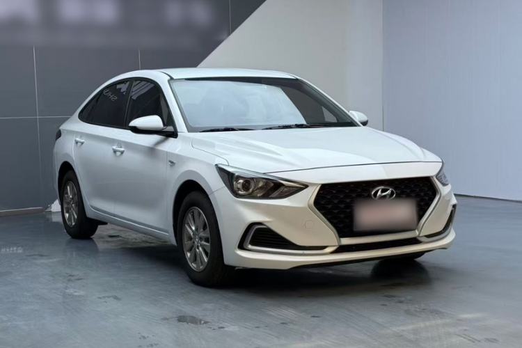 Used Hyundai Celesta 2020 1.6L Automatic GL Enjoyable Edition