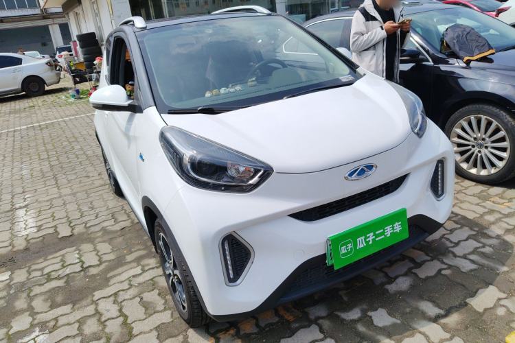 Used Chery QQ Little Ant 2021 150 000 Yuan Ant Fan Edition Ant Stylish Version Lithium Iron Phosphate Front Right 45 Deg