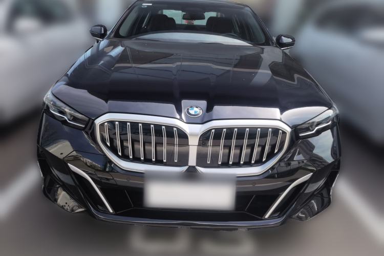 Used BMW 5 Series 2025 530Li Luxury Edition M Sport Package
