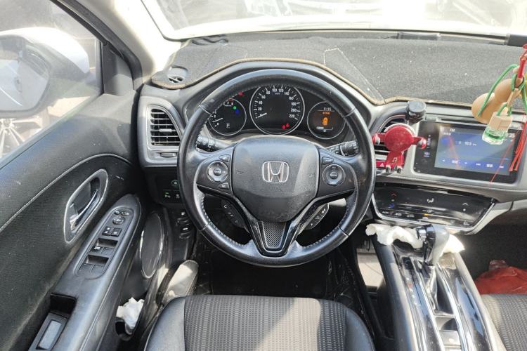 Used Honda Vezel 2015 1.8L CVT 2WD Luxury Model