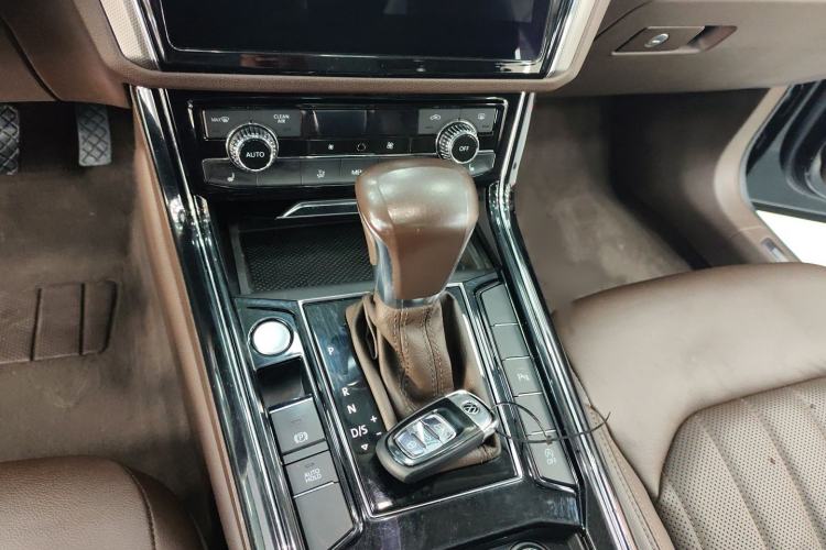 Used Volkswagen Phideon 2021 380TSI Luxury Edition