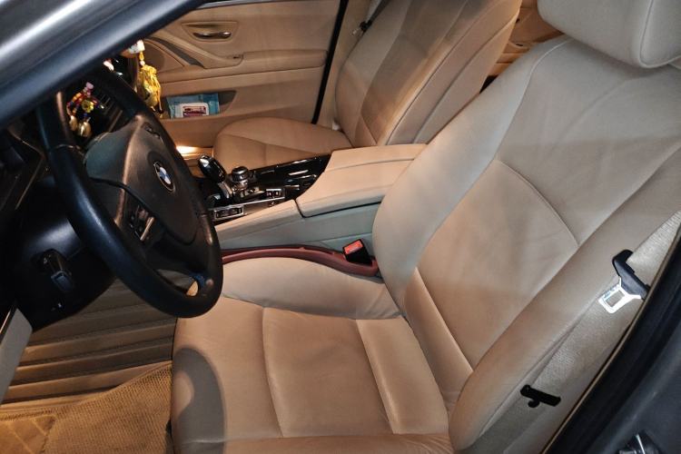 Used BMW 5 Series 2012 530Li Leading Model