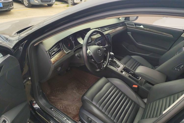 Used Volkswagen Magotan 2019 330TSI DSG Luxury Version China VI Standard
