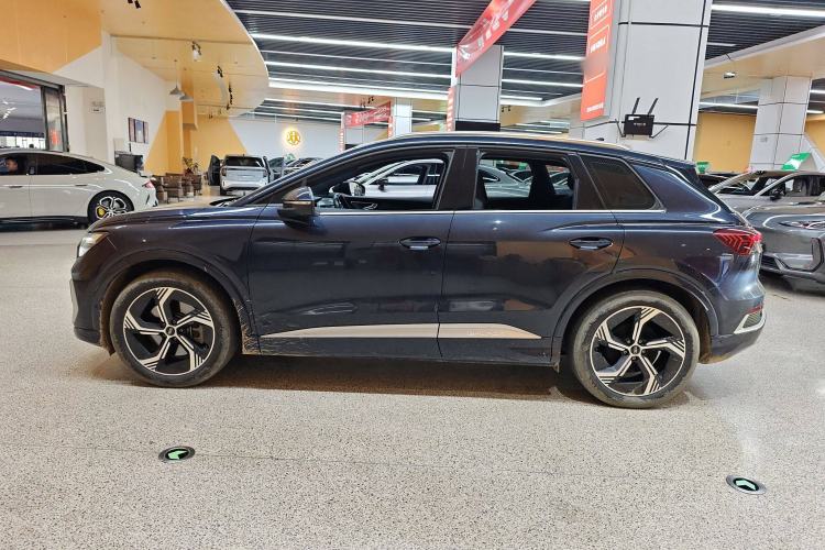 Used Audi Q4 e-tron 2022 40 e-tron First Edition