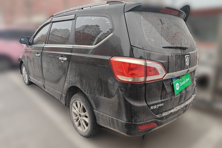 Used Baojun 730 2014 1.5L manual Comfort version 7 seats
