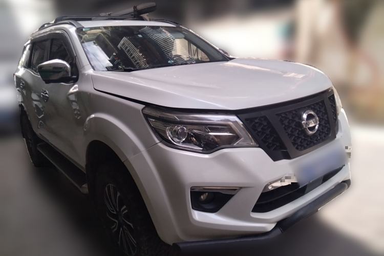 Used Nissan Terra 2018 2.5L Automatic 4x4 Flagship Edition Front Right 45 Deg