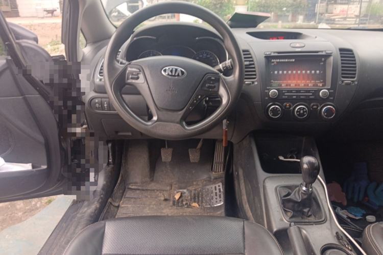 Used Kia K3 2015 1.6L Manual GL Steering Wheel