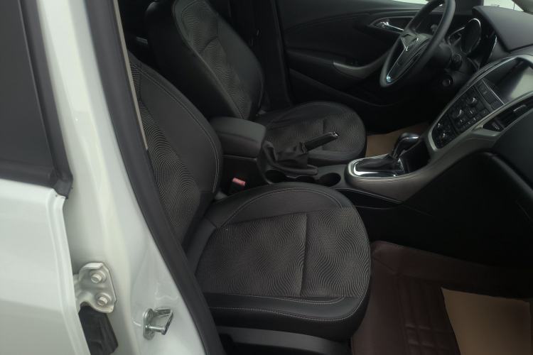 Used Buick GT 2014 XT 1.6L Automatic Fashion Edition
