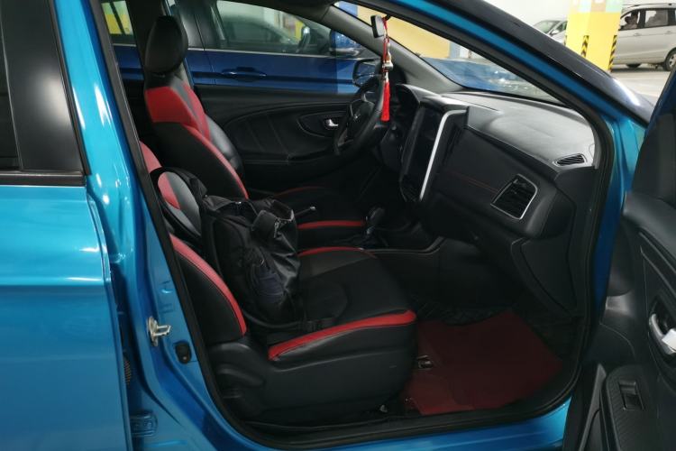 Used Luxgen U5 SUV 2017 1.6L CVT Prestige Edition
