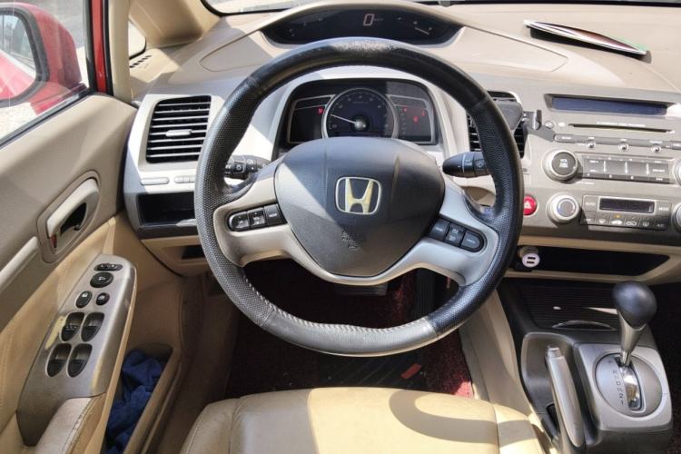 Used Honda Civic 2006 1.8L Automatic Luxury Edition
