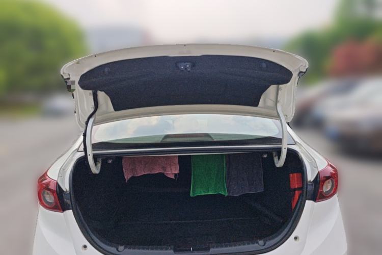 Used Mazda 3 Axela 2016 Sedan 1.5L Automatic Luxury Model Trunk