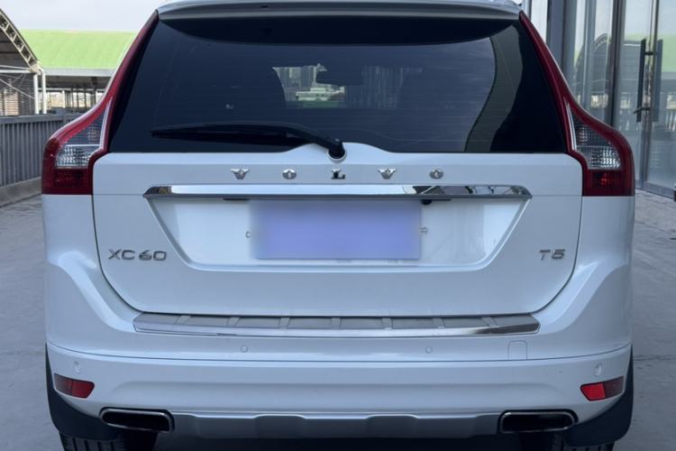 Used Volvo XC60 2016 T5 Smart Upgrade Model Exterior 5