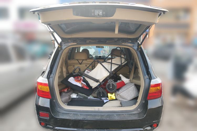 Used Toyota Highlander 2011 2.7L Two-Wheel Drive 7-Seater Luxury Edition