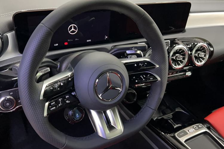 Used Mercedes-Benz CLA AMG 2025 AMG CLA 35 4MATIC
