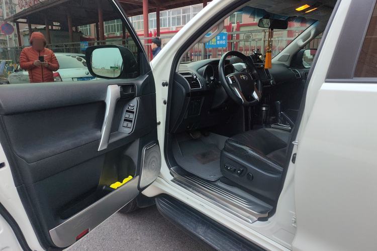 Used Toyota Prado 2016 2.7L Automatic Standard Edition
