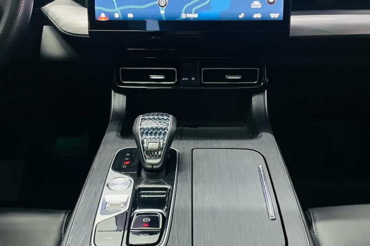 Used GAC Trumpchi GS8 2024 Linghang Series 2.0 TGDI Four-Wheel Drive Luxury Smart Connectivity Version Interior 7