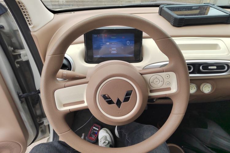 Used Wuling Hongguang MINIEV 2025 Four-Door Version Advanced Edition
