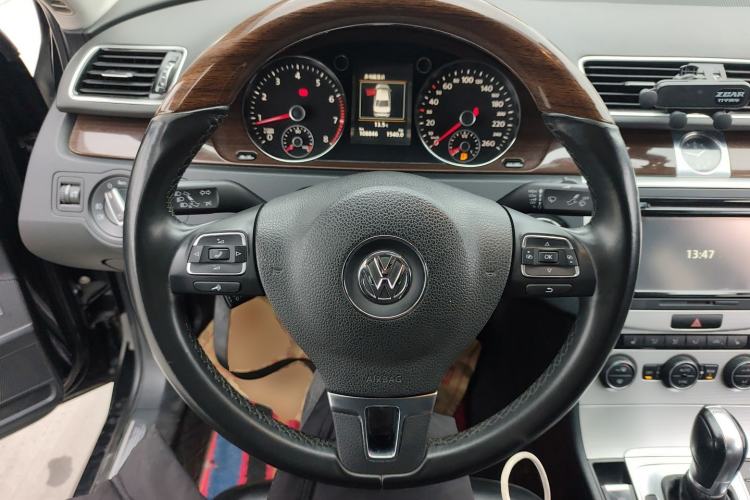 Used Volkswagen Magotan 2015 Revised 1.8TSI Prestige Version
