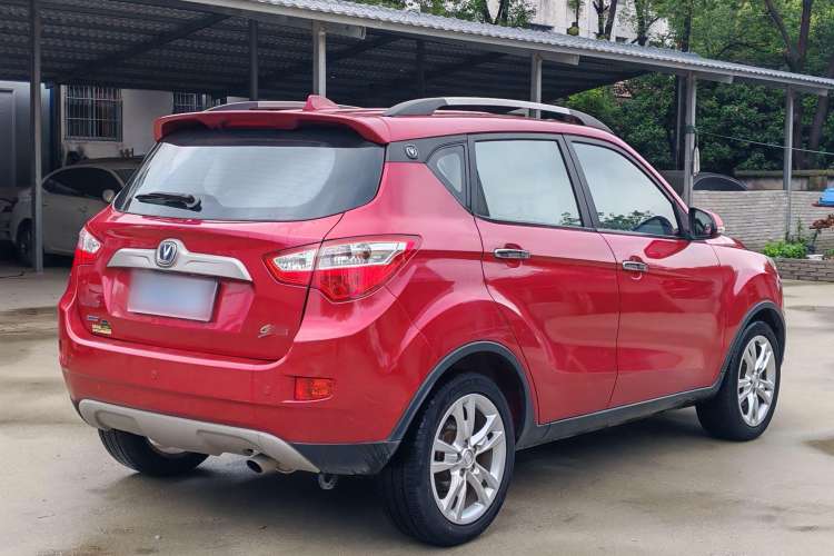Used CHANGAN CS35 2012 1.6L Automatic Luxury Version China IV Standard
