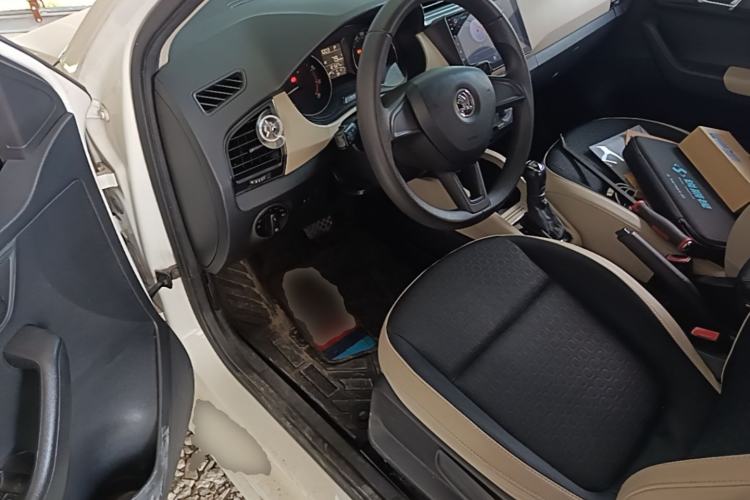 Used Skoda Fabia 2015 1.6L Automatic Chuanxing Edition
