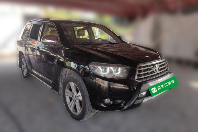 Used Toyota Highlander 2009 2.7L Two-Wheel Drive 7-Seater Luxury Edition Front Right 45 Deg