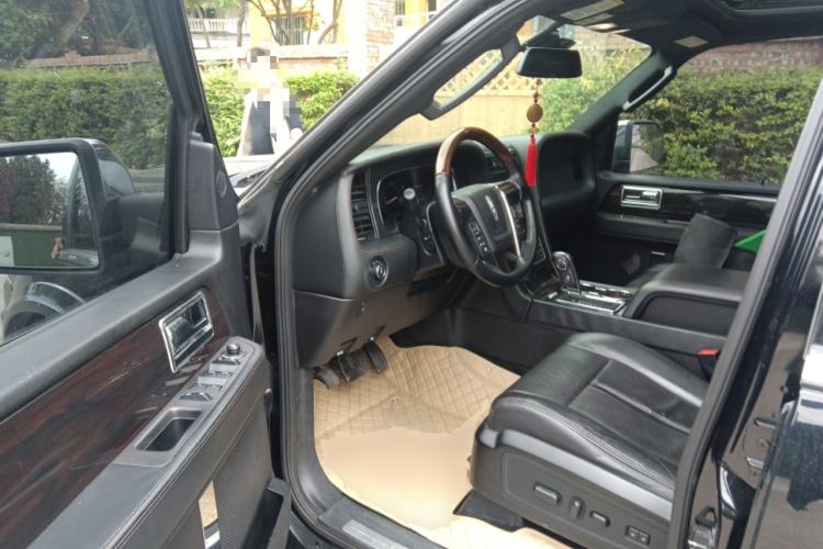 Used Lincoln Navigator 2016 3.5T AWD Driver Seat