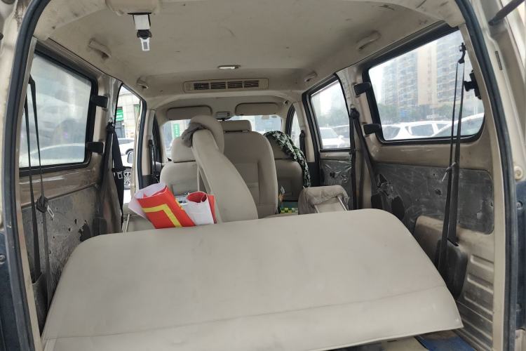 Used Wuling Rongguang V 2016 1.5L Standard Version Trunk