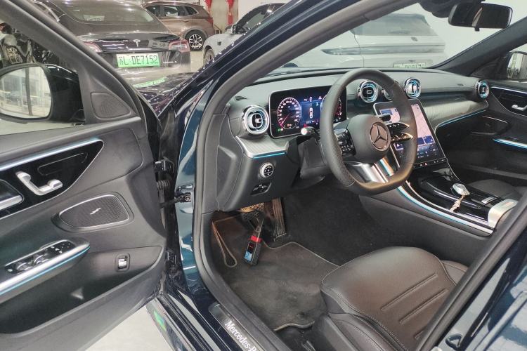 Used Mercedes-Benz C-Class 2025 Facelift C 260 L Sport Edition
