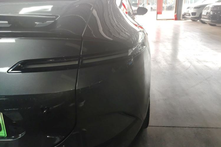 Used Avatr 12 2025 Ultra Extended-Range Edition Right Rear Taillight