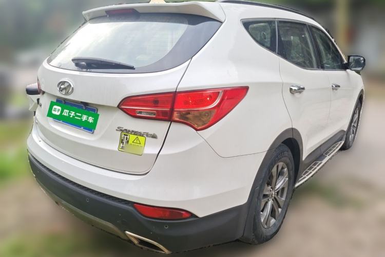 Used Hyundai Santa Fe 2013 2.4L Automatic 2WD Comfort Edition Rear Right 45 Deg