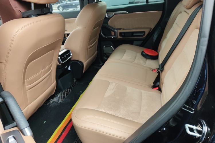 Used JETOUR Traveler 2024 2.0T All-Wheel-Drive Silver Dragon Wings