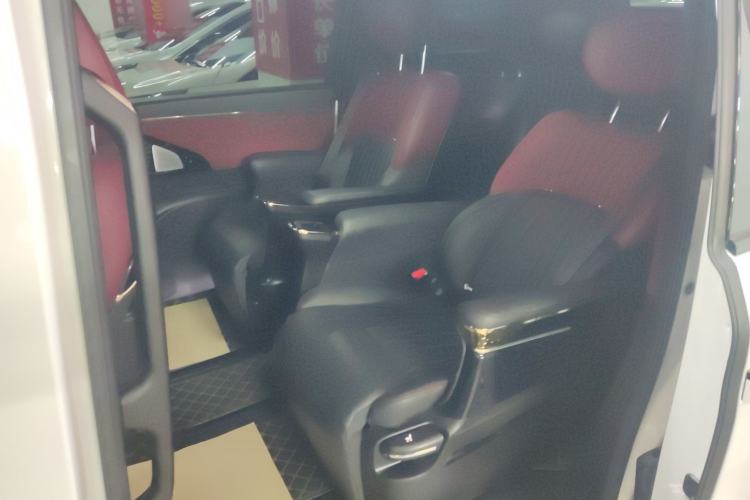 Used GAC Trumpchi M8 2023 Zongshi Series Dual-Motor Supreme Edition Left Rear Seat