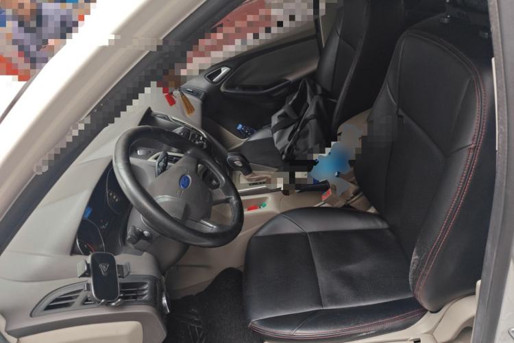 Used Ford Focus 2015 Sedan 1.6L Automatic Comfort Model
