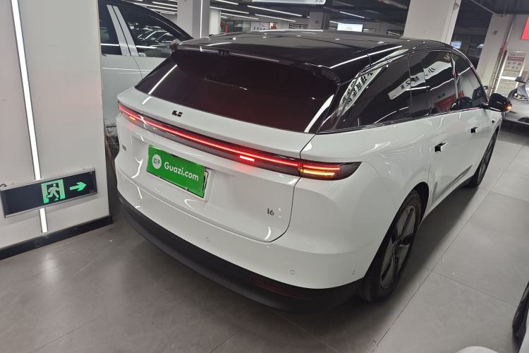 Used Li Auto i6 2025 Model Two-Wheel-Drive Standard Type
