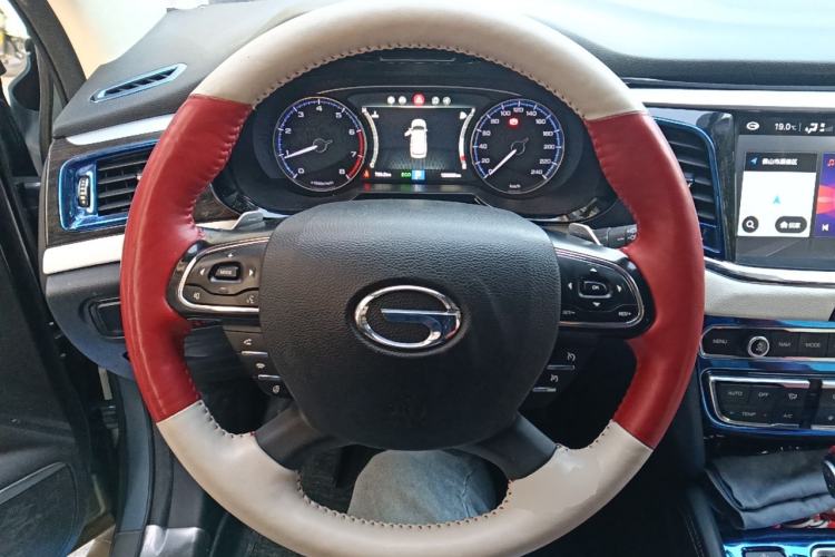 Used GAC Trumpchi GS8 2017 320T Two-Wheel Drive Luxury Smart Connectivity Version (7 Seats)
