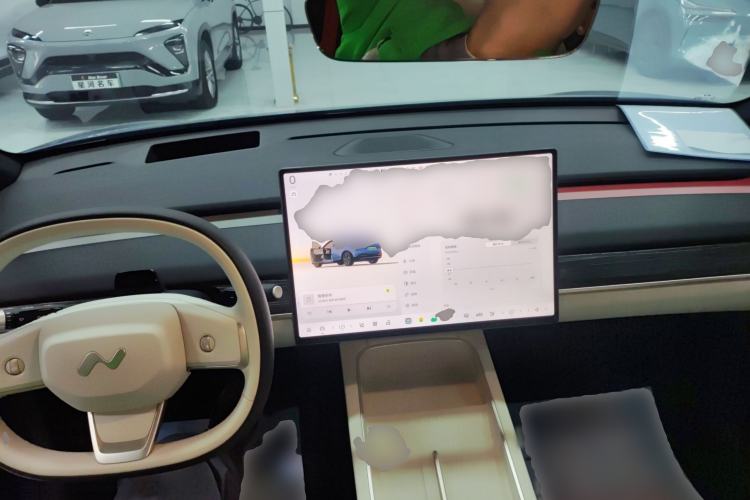 Used ONVO L60 2024 60 kWh All-Wheel Drive