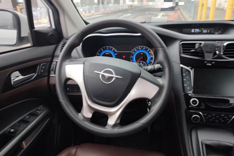 Used Haima V70 2016 2.0L Manual - Enjoyment Version 6 Seats