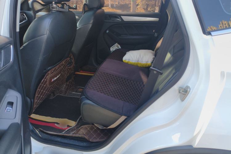 Used Roewe RX5 2016 20T Two-Wheel Drive Automatic Internet Smart Edition
