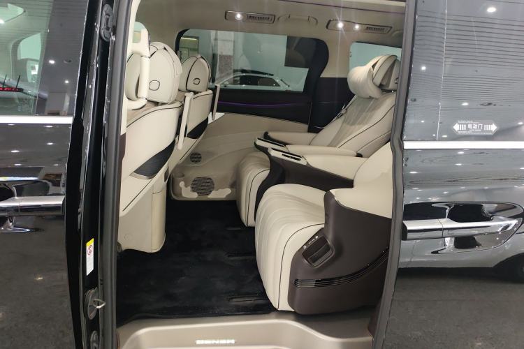 Used Denza D9 2024 DM-i 980 Four-Wheel Drive Flagship Model