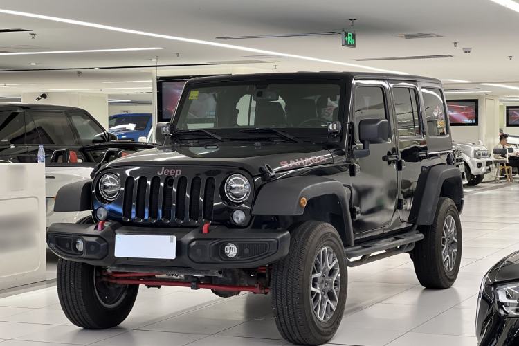 Used Jeep Wrangler 2014 3.0L Sahara Four-Door Edition